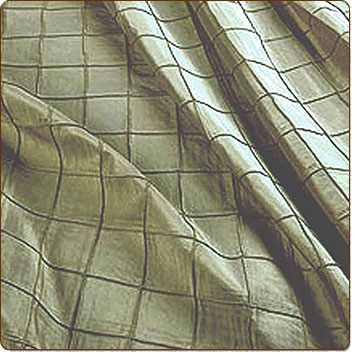 Moss Pintuck Table Linen